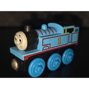 Thomas & Friends Wooden Railway Gold Dust Thomas Train Tank Engine‎